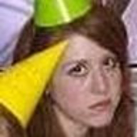 Meet your Posher, Heather - Picture 1 of 1